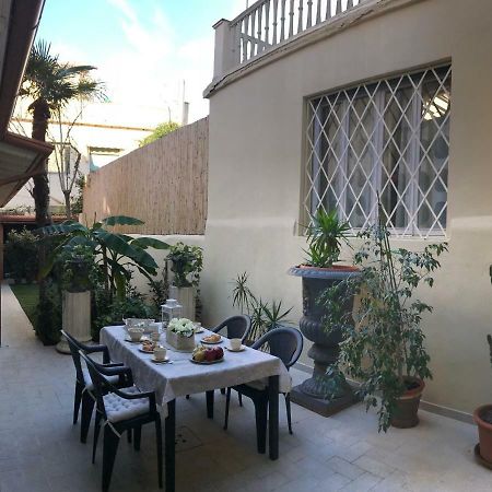 Apartamento La Casa Di Anna Viareggio Exterior foto