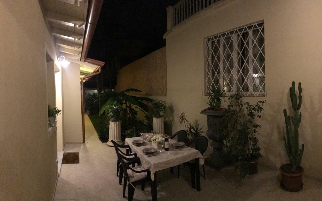 Apartamento La Casa Di Anna Viareggio Exterior foto